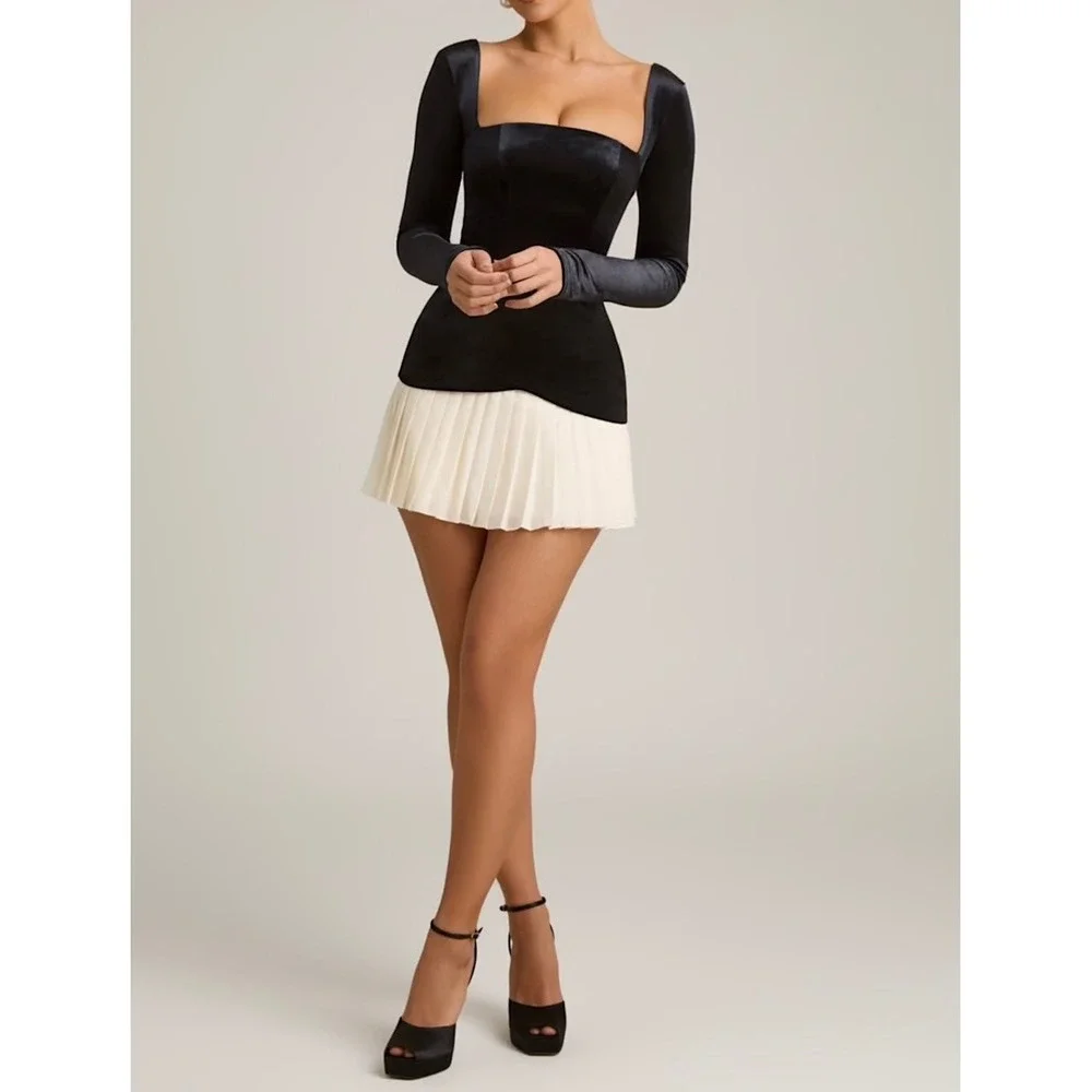Oh Polly Black Velvet Square Neck Long Sleeve Pleated Mini Dress US 2 New - Picture 3 of 10